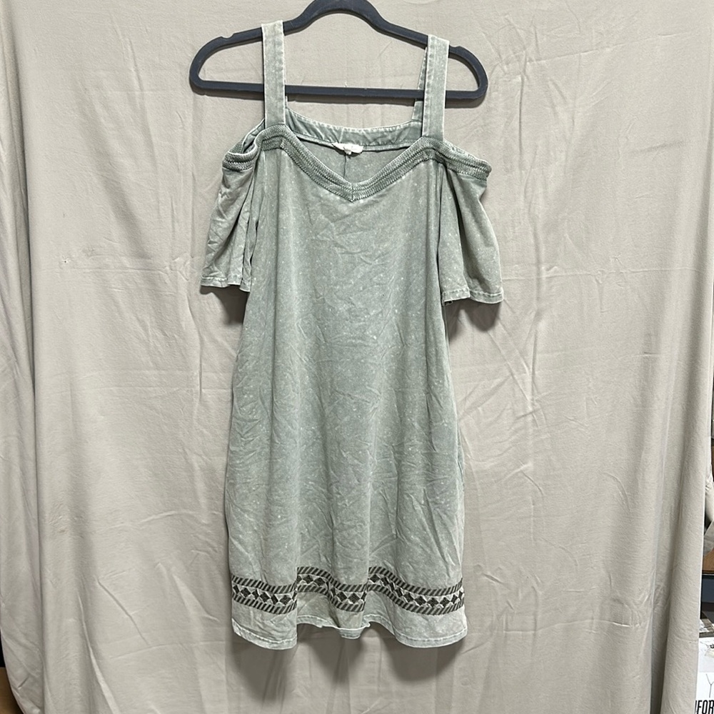 Easel Women's Sage color Dress / size L /‎ T-70